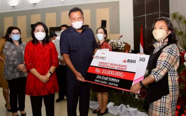 Launching Tabungan Bohusami Perempuan Hebat yang dihadiri Menteri P3A RI, I Gusti Ayu Bintang Darmawati. (Foto.ist)