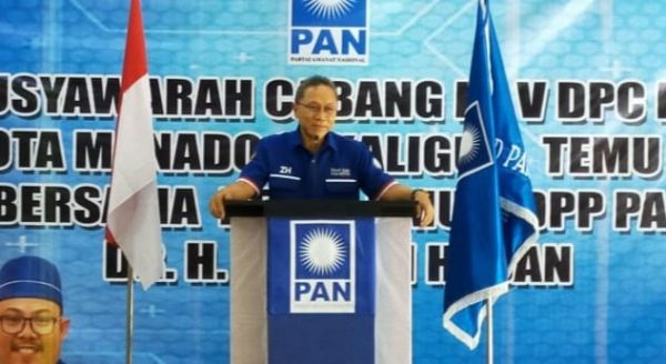Ketum DPP PAN Zulkifli Hasan pada Pembukaan Musyawarah Cabang ke V DPC PAN se Kota Manado