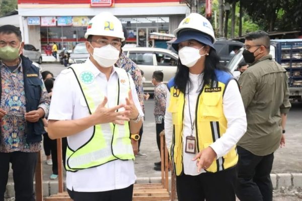 Walikota Andrei saat mendampingi Dirjen Cipta Karya Kementerian PUPR