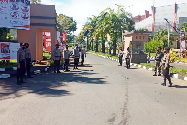 Pengamanan Wakil presiden saat berkunjung di Manado