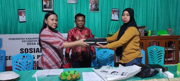 Serah terima jabatan di desa Ambang II