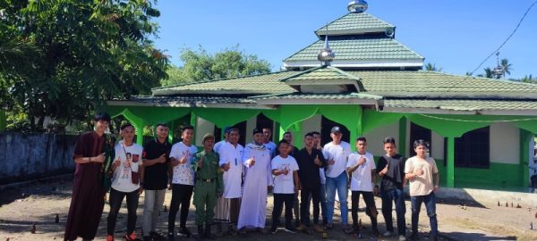 Pemuda Gereja GMIBM Nasaret ambang ikut mengambil bagian dalam pengamanan Sholat Ied pagi ini senin 02-05-2022.