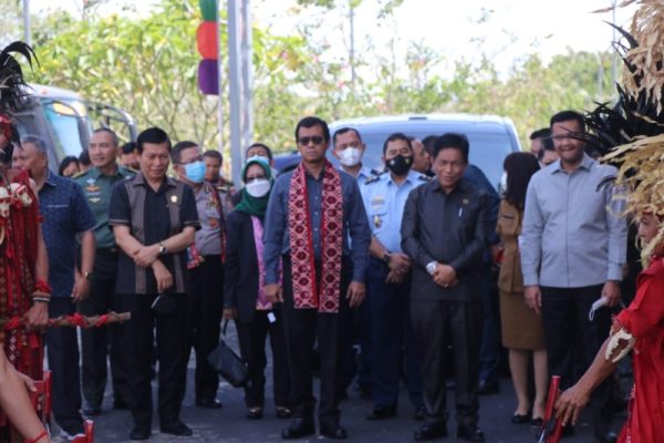Kedatangan LEMHANAS RI di gedung DPRD Sulut dan disambut langsung Ketua DPRD Sulut,dr.Fransiscus Andi Silangen bersama tiga Pimpinan Dewan lainnya juga Sekretaris DPRD Sulut Glady Kawatu, Senin (4/7/2022)