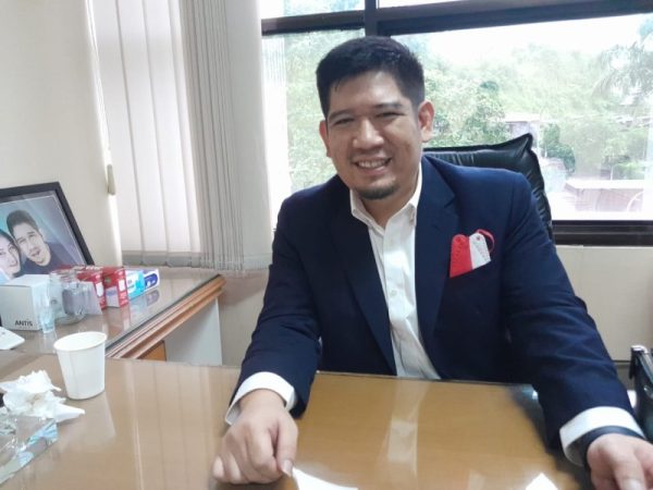 Razky Mokodompit Ketua Komisi I DPRD Provinsi Sulut
