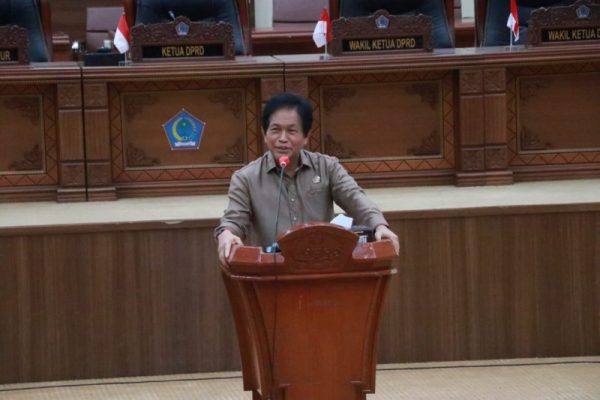 Ketua DPRD Sulut, dr. Fransiscus Andi Silangen