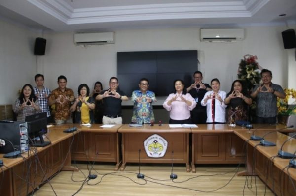 Politeknik Negeri Manado lakukan penandatanganan Memorandum of Understanding dengan Ikatan Akuntan Indonesia (IAI) Wilayah Sulawesi Utara